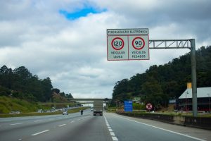 tolerância de velocidade
