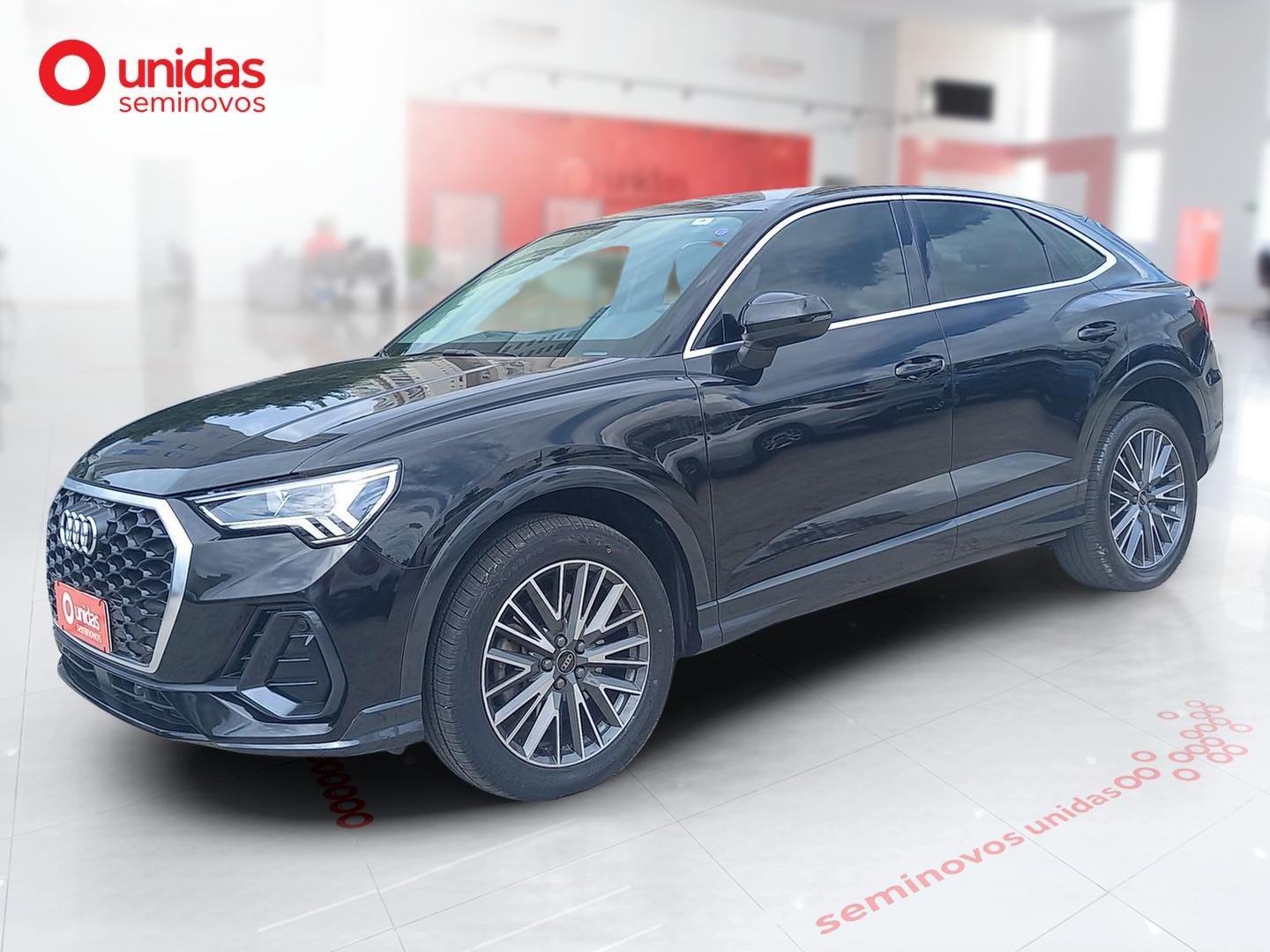 Audi - Q3