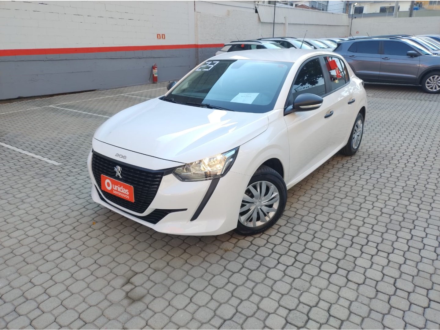 Peugeot - 208